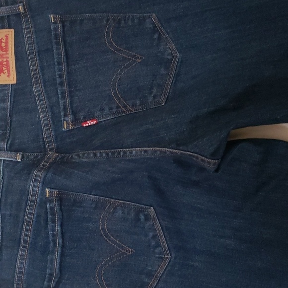Levi's Women's 505 Straight Jeans - Picture 7 of 10
